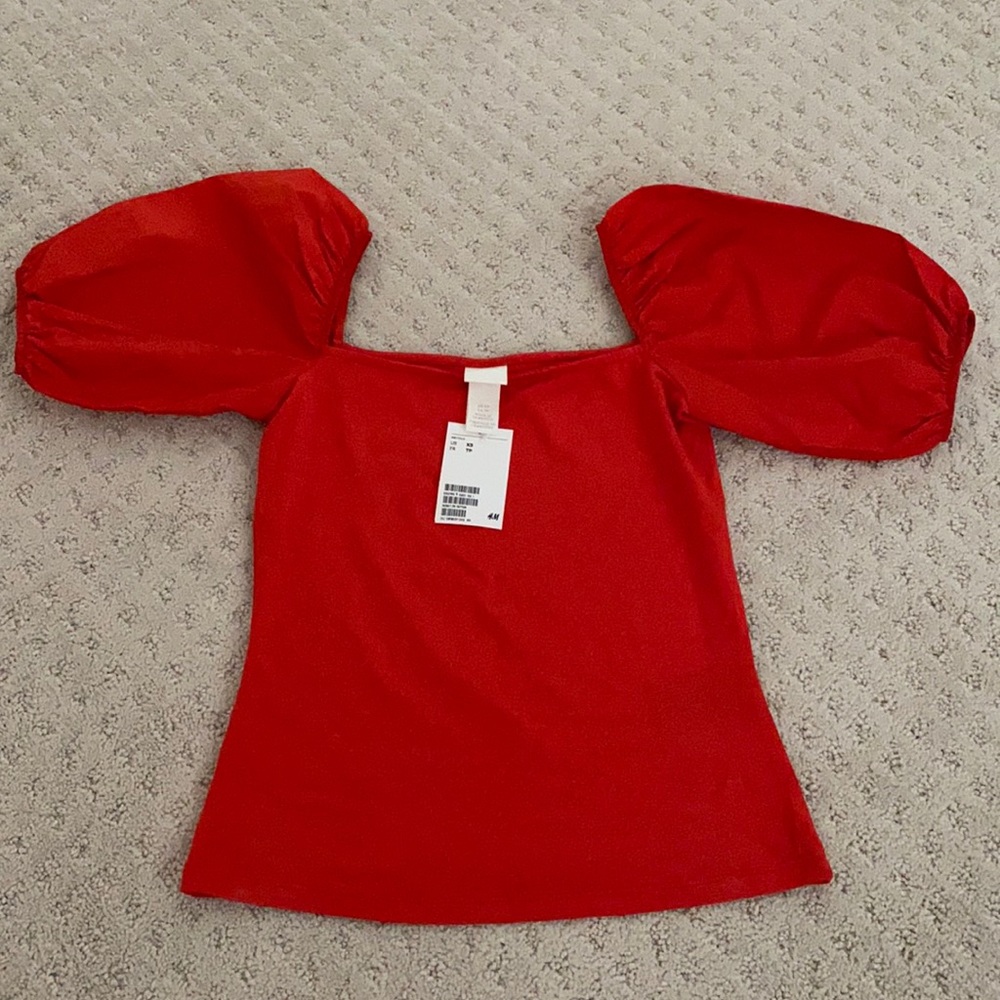 NWT H&M puff sleeve top